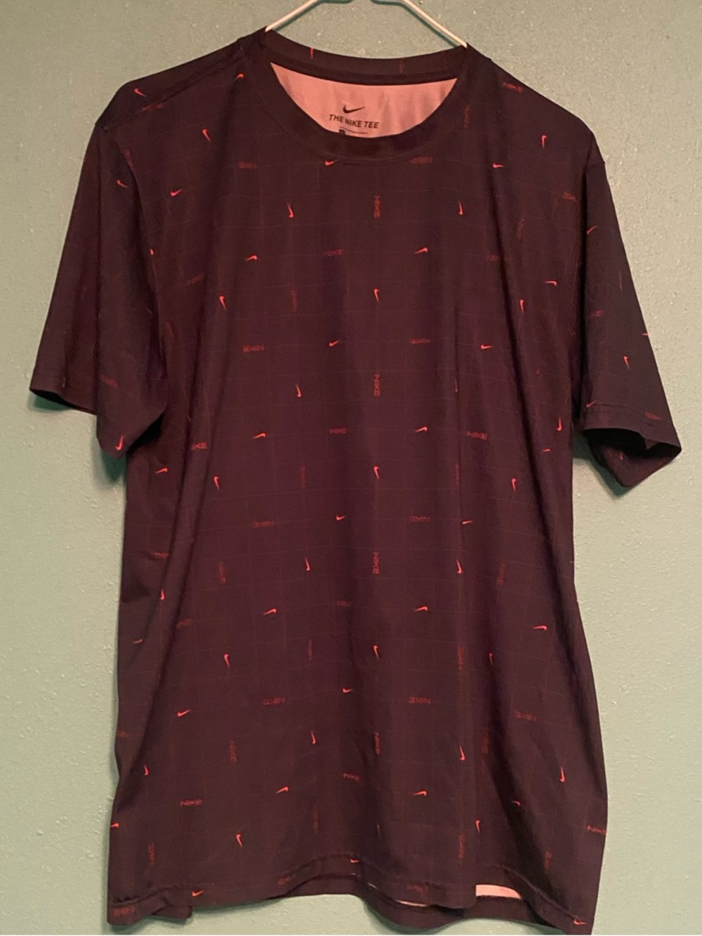 Nike Men’s Navy Short-Sleeve Tee with red Micro Logos